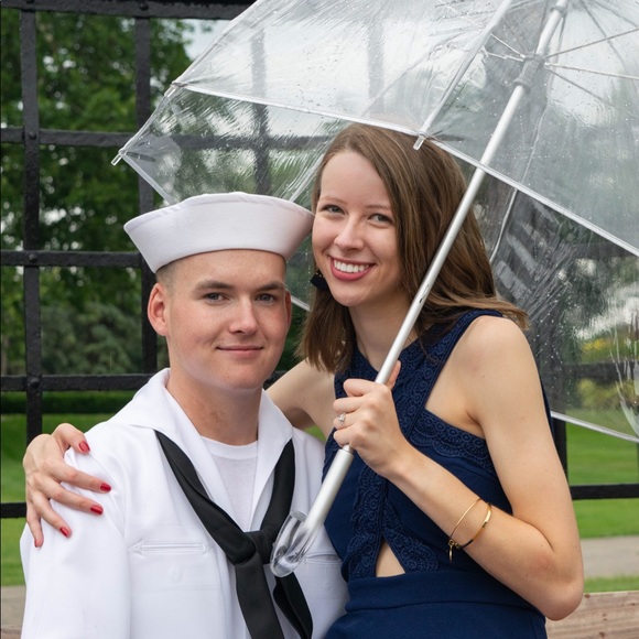 Meet your Posher, Danielle - Picture 2 of 2